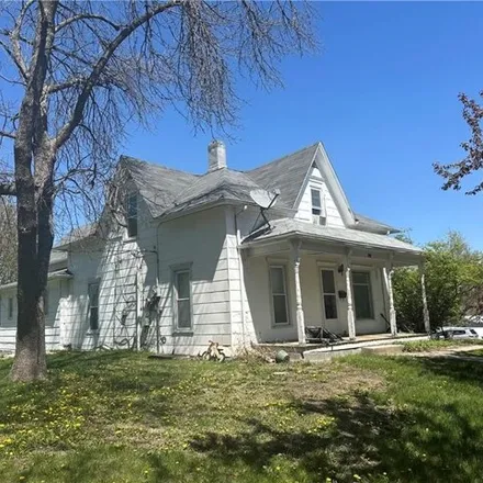 Buy this studio house on 139 East 9th Street in Madrid, IA 50156