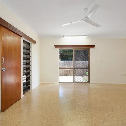 Image 3 - Morgan Street, Yorkeys Knob QLD 4878, Australia - Apartment for rent