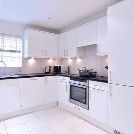 Image 6 - Pelham Court, 145 Fulham Road, London, SW3 6SN, United Kingdom - Apartment for rent