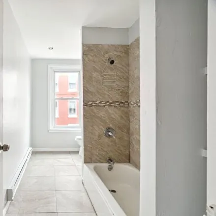 Image 5 - 5818 Vine Street, Philadelphia, PA 19139, USA - House for sale