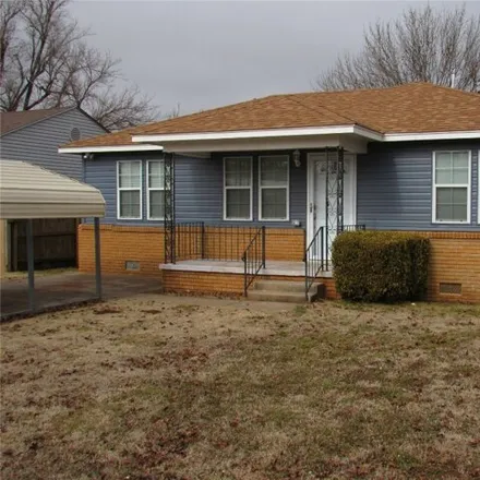 Buy this 3 bed house on 1129 Evergreen Boulevard in Pauls Valley, OK 73075