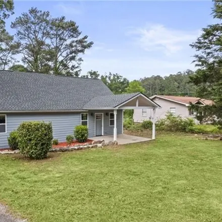 Buy this 3 bed house on 80 Robinson Rd in Newnan, Georgia