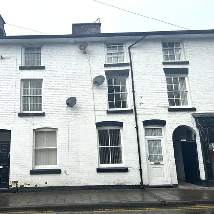 Rent this 3 bed townhouse on Severn View in China Street, Llanidloes