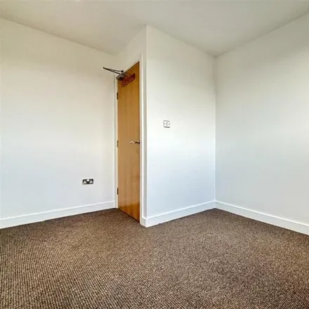 Image 9 - West One Panorama, Fitzwilliam Street, Devonshire, Sheffield, S1 4JY, United Kingdom - Room for rent