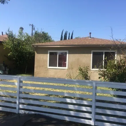 Image 1 - 829 E Century Blvd, Los Angeles, California, 90002 - House for sale