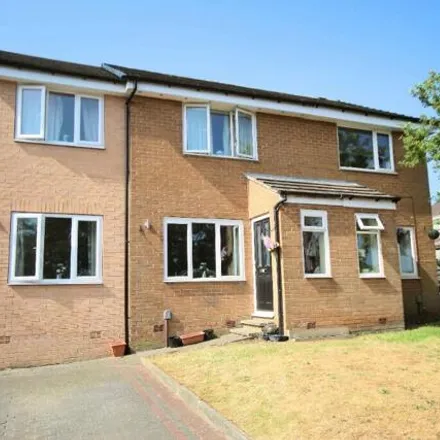 Buy this 4 bed duplex on Woodlands Close in Kirklees, HD2 1QS