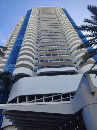 Image 3 - La Gorce Palace Condominiums, 6301 Collins Avenue, Miami Beach, FL 33141, USA - Condo for sale
