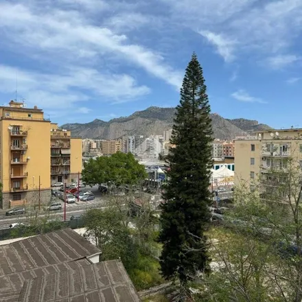 Image 2 - Via Niccolò Paganini, 90145 Palermo PA, Italy - Apartment for rent