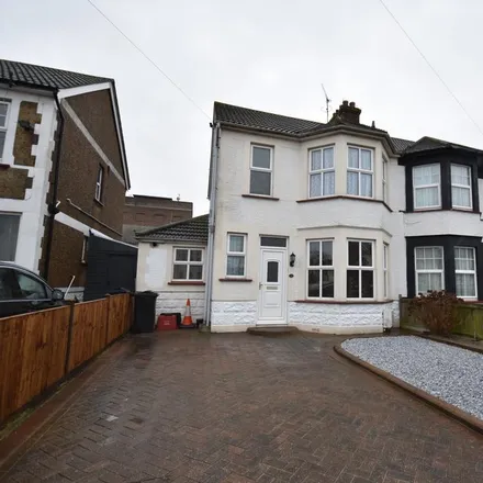 Rent this 3 bed duplex on 59 Hayes Road in Tendring, CO15 1TU