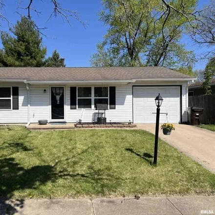 Rent this 2 bed house on 3955 West Creighton Terrace in Peoria, IL 61615