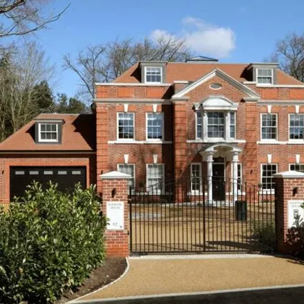Rent this 6 bed house on 69 Gregories Road in Forty Green, HP9 1HQ