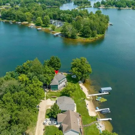 Image 4 - 10901 6th Street Court, Canadian Lakes, Morton Township, MI 49346, USA - House for sale
