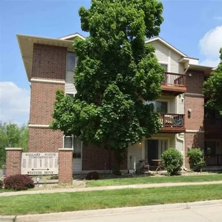 Buy this 2 bed condo on Willow Creek Trail in Iowa City, IA 52246
