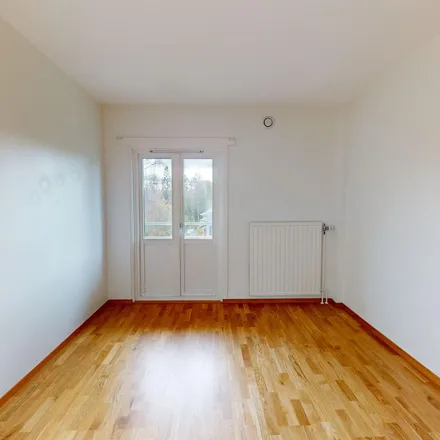 Rent this 3 bed apartment on Fafnesgatan 14 in 504 46 Borås, Sweden