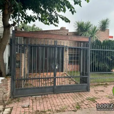 Buy this 2 bed house on Francisco de Aguirre 4379 in Villa Centenario, Cordoba