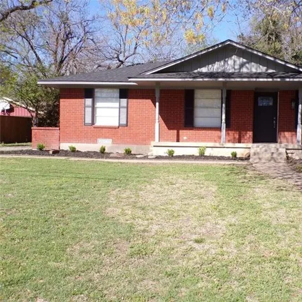 Buy this 3 bed house on 1023 Ray Andra Drive in DeSoto, TX 75115