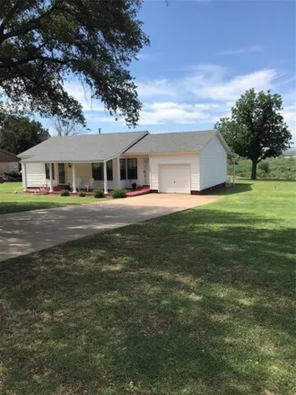 Buy this 3 bed house on Overland Trail in Robert Lee, Coke County