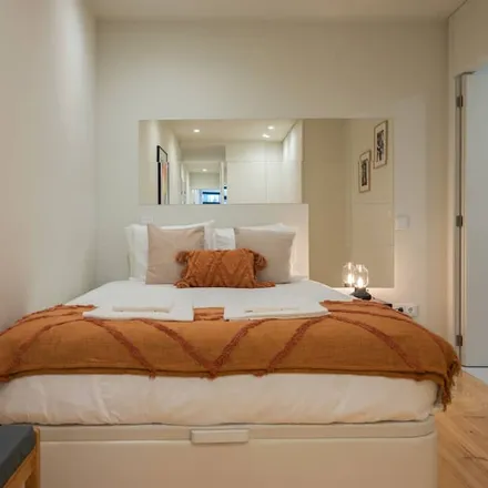 Rent this 1 bed apartment on 4000-202 Distrito de Leiria