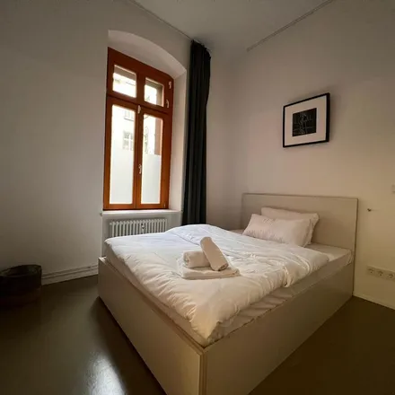 Rent this 2 bed apartment on Thaerstraße 44 in 10249 Berlin, Germany