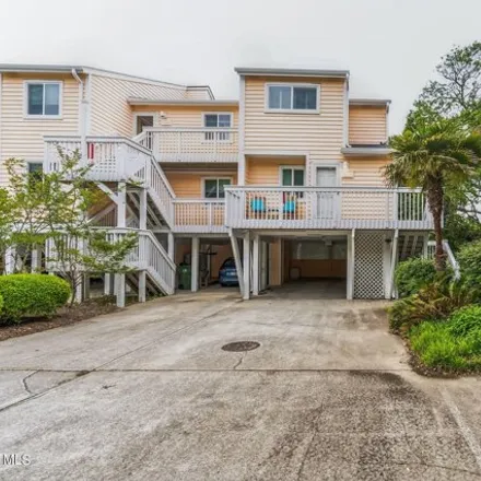Image 1 - 1347 Fort Fisher Boulevard South, Kure Beach, NC 28449, USA - Townhouse for sale