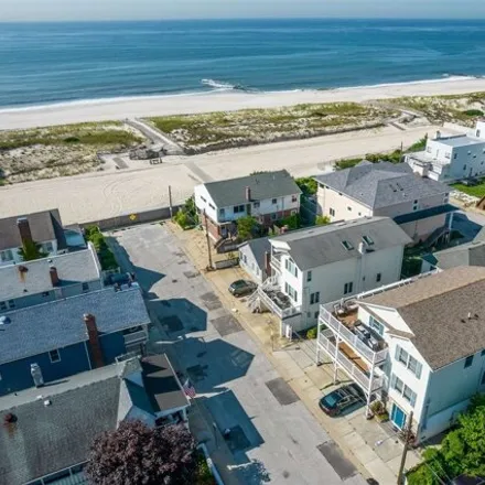 Image 3 - 17 Oswego Avenue, Atlantic Beach Estates, City of Long Beach, NY 11561, USA - House for rent