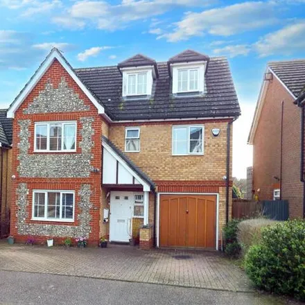 Buy this 5 bed house on Ryders Hill in North Hertfordshire, SG1 6BJ