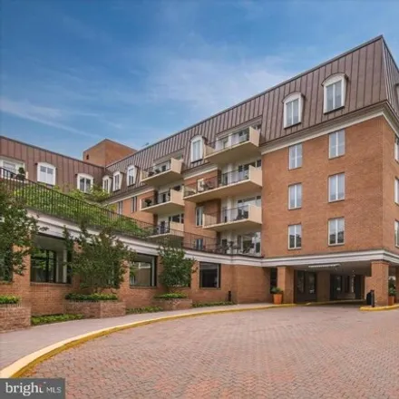 Image 1 - 3748 Chevy Chase Lake Drive, Chevy Chase, MD 20815, USA - Condo for rent