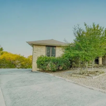 Buy this 3 bed house on 1311 Malibu Drive in Kerrville, TX 78028