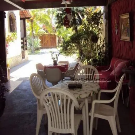 Buy this 3 bed house on Coral padaria e restaurante in Rua Jorge Lóssio 741, Centro