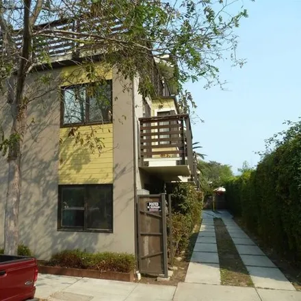 Rent this 1 bed house on 1423 Kains Avenue in Berkeley, CA 94710