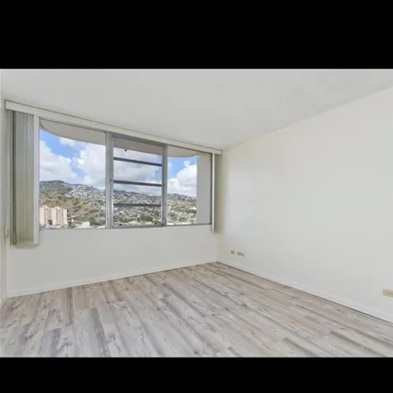 Rent this 1 bed room on The Contessa in 2825 South King Street, East Honolulu