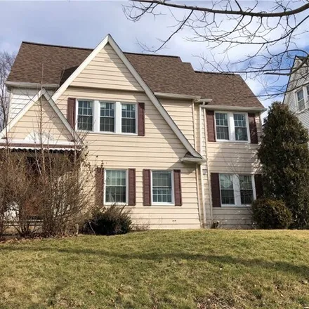 Buy this 4 bed house on 3357 Milverton Road in Shaker Heights, OH 44120