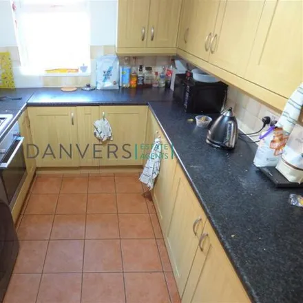 Rent this 4 bed townhouse on Upperton Road in Leicester, LE3 0HE
