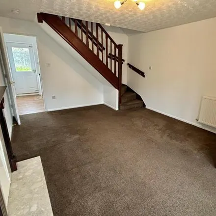 Image 4 - Rivets Meadow Close, Braunstone Town, LE3 3TB, United Kingdom - Townhouse for sale
