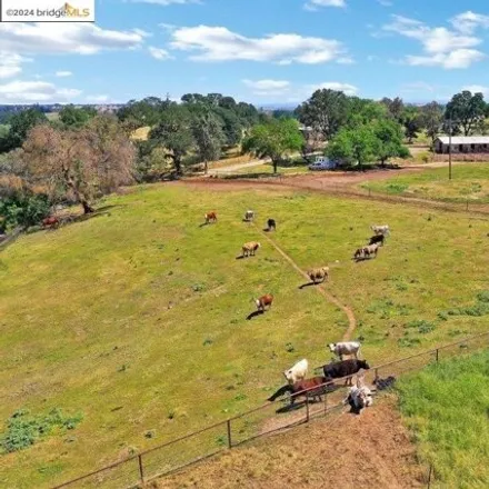 Image 3 - 21619 E Highway 12 Rd, Clements, California, 95227 - House for sale