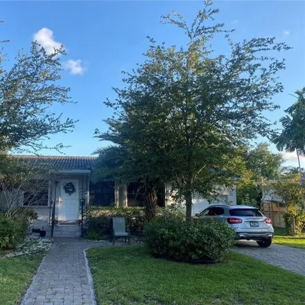 Rent this 2 bed house on 1140 Wren Avenue in Miami Springs, FL 33166