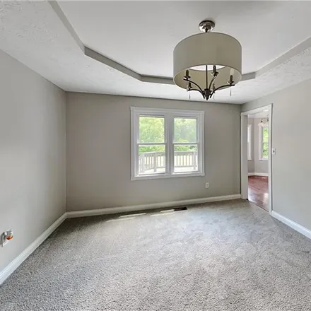 Image 3 - 1121 Alfred Circle, Indianapolis, IN 46239, USA - House for sale