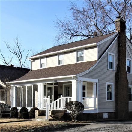 Rent this 3 bed house on 815 Kensington Boulevard in Fort Wayne, IN 46805