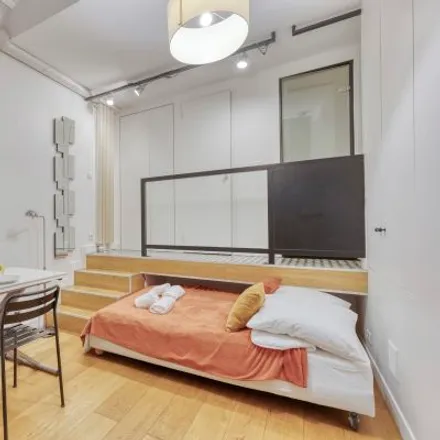 Rent this studio apartment on 31 Rue Saint-Jacques in 75005 Paris, France