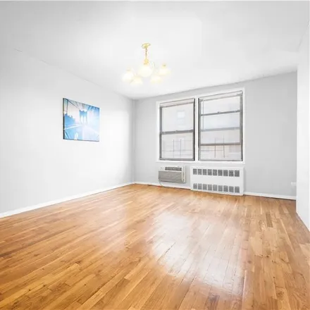 Image 4 - 1577 East 17th Street, New York, NY 11230, USA - Condo for sale