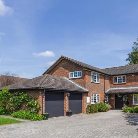 Rent this 5 bed house on 7 Latymer Close in Weybridge, KT13 9ER