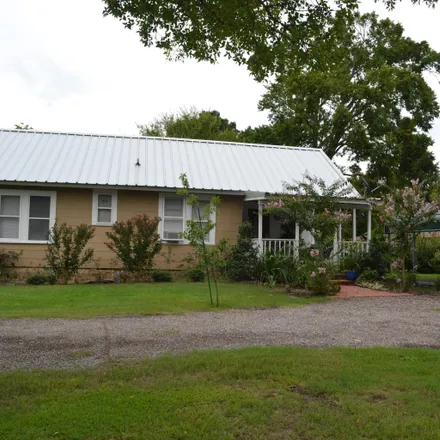 Buy this 3 bed house on 499 East Gregg Street in Mount Enterprise, Rusk County