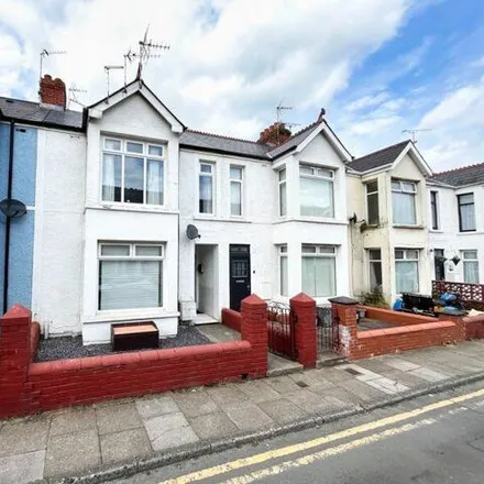 Buy this 3 bed apartment on Wellfield Crescent in Porthcawl, CF36 5TR
