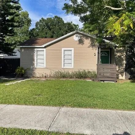 Rent this 2 bed house on 2735 Coolidge Avenue in Orlando, FL 32804