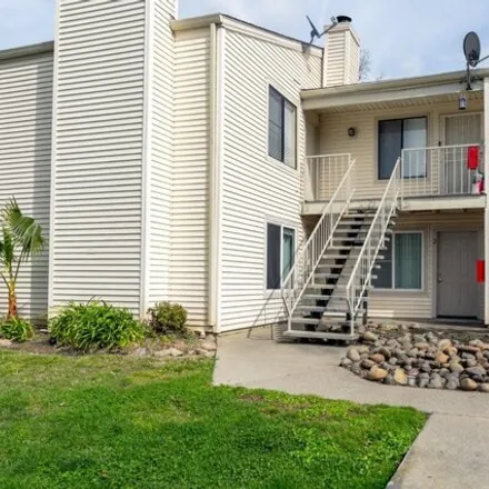 Buy this 2 bed condo on 2570 Winchester Street in Lodi, CA 95240