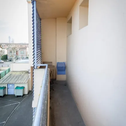 Rent this 4 bed apartment on 17 Avenue Aristide Briand in 31400 Toulouse, France
