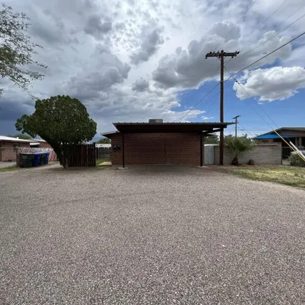Buy this studio house on 2647 North Park Avenue in Tucson, AZ 85719