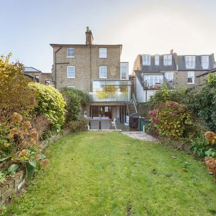 Rent this 5 bed townhouse on Elsynge Road in London, SW18 2HR
