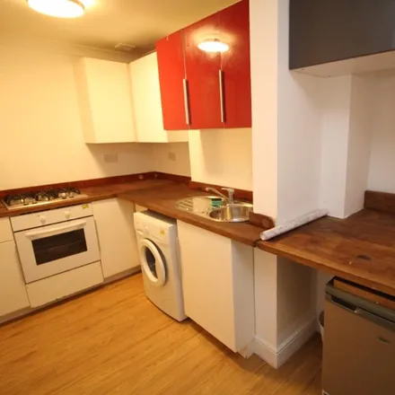 Rent this 4 bed apartment on 1232 Argyle Street in Glasgow, G3 8TJ