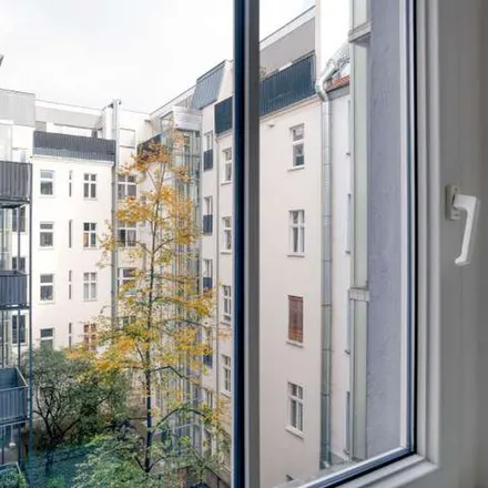 Image 3 - Tonkin, Krossener Straße 12, 10245 Berlin, Germany - Apartment for rent